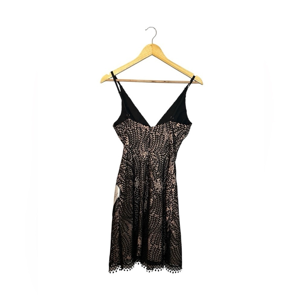 NWT Dress the Population Piper Crochet Dress Lace Black/Nude XS - Picture 8 of 11